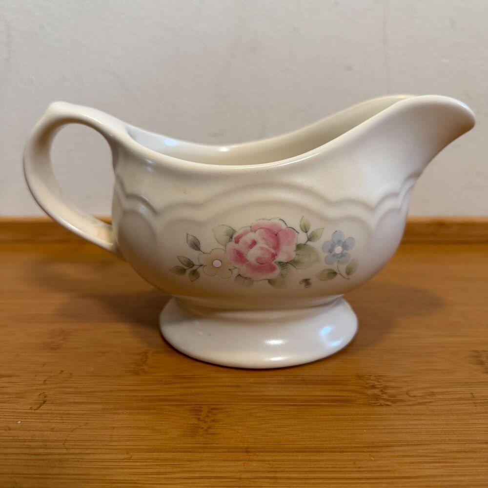 Pfaltzgraff Tea Rose Gravy Boat Vintage USA Stoneware Pink Floral Sauce Server